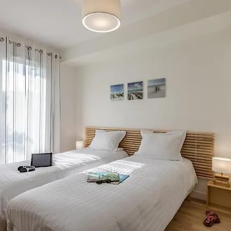 Splendide 2 Chambres, Rooftop, Parking Et Vue Mer A Lägenhet