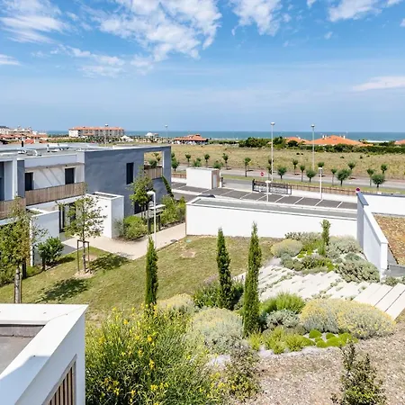 Splendide 2 Chambres, Rooftop, Parking Et Vue Mer A *