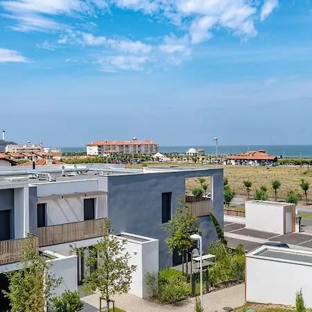 Splendide 2 Chambres, Rooftop, Parking Et Vue Mer A