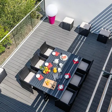 Splendide 2 Chambres, Rooftop, Parking Et Vue Mer A Lägenhet *